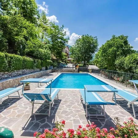 Belvilla By Oyo Artisti Villa