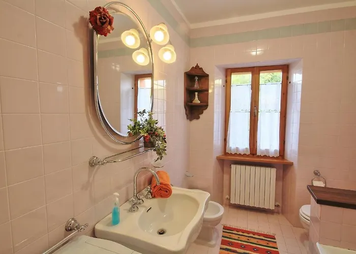 Belvilla By Oyo Artisti Villa